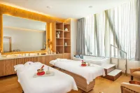 AlRayyan Hotel Doha, Curio Collection by Hilton - spa
