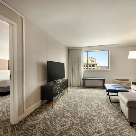DoubleTree by Hilton Canton Downtown