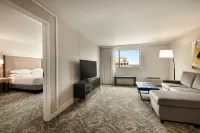 DoubleTree by Hilton Canton Downtown - Wifi