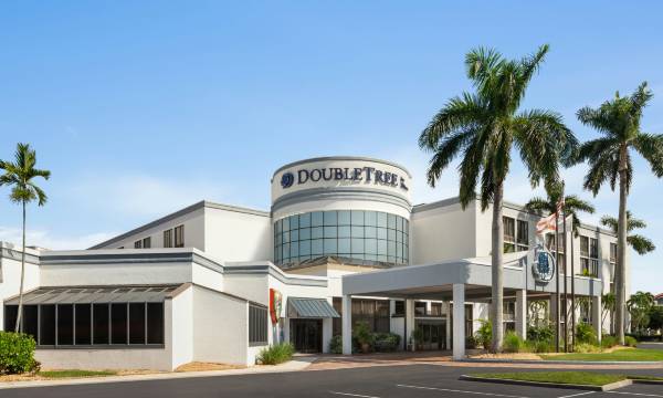 Doubletree by Hilton Fort Myers at Bell Tower Shops