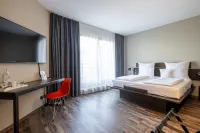 Loftstyle Hotel Gerlingen, Sure Hotel Collection by Best Western - Pet Friendly