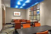 Holiday Inn Express Lake Park - WiFi