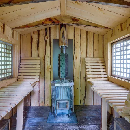 Hot Tub, Sauna, Fire Pit! Catskills Family Retreat