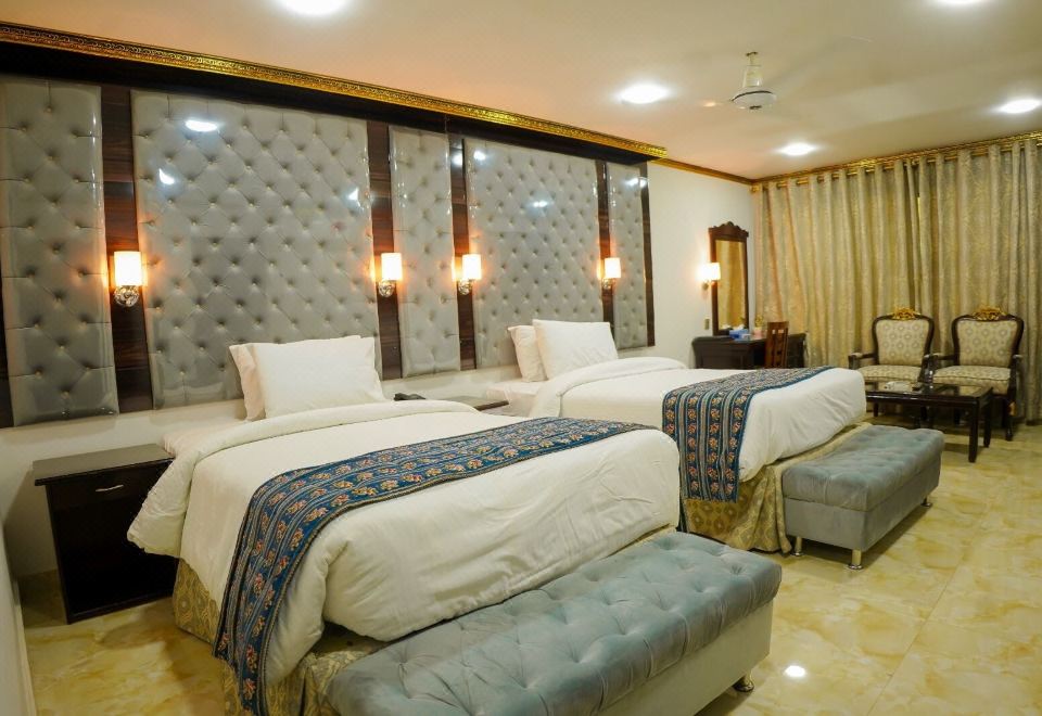 Indus Hotel - Housity