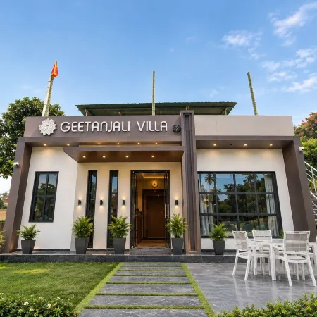 HOTEL GEETANJALI