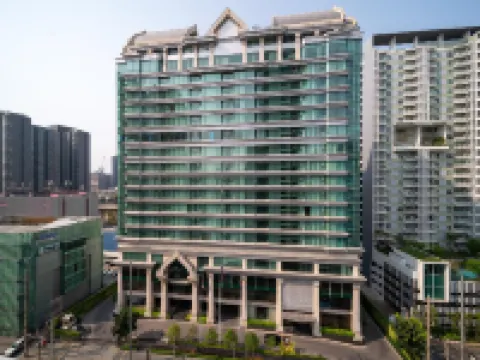 Lancaster Bangkok Hotels near Asoke