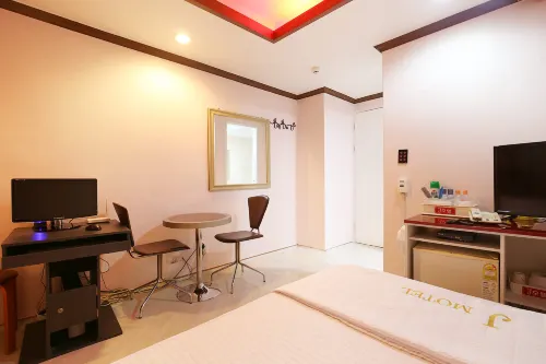 Jecheon J Hotel di Jecheon