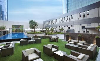 Damac Maison Cour Jardin