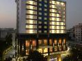 radisson-blu-hotel-ahmedabad