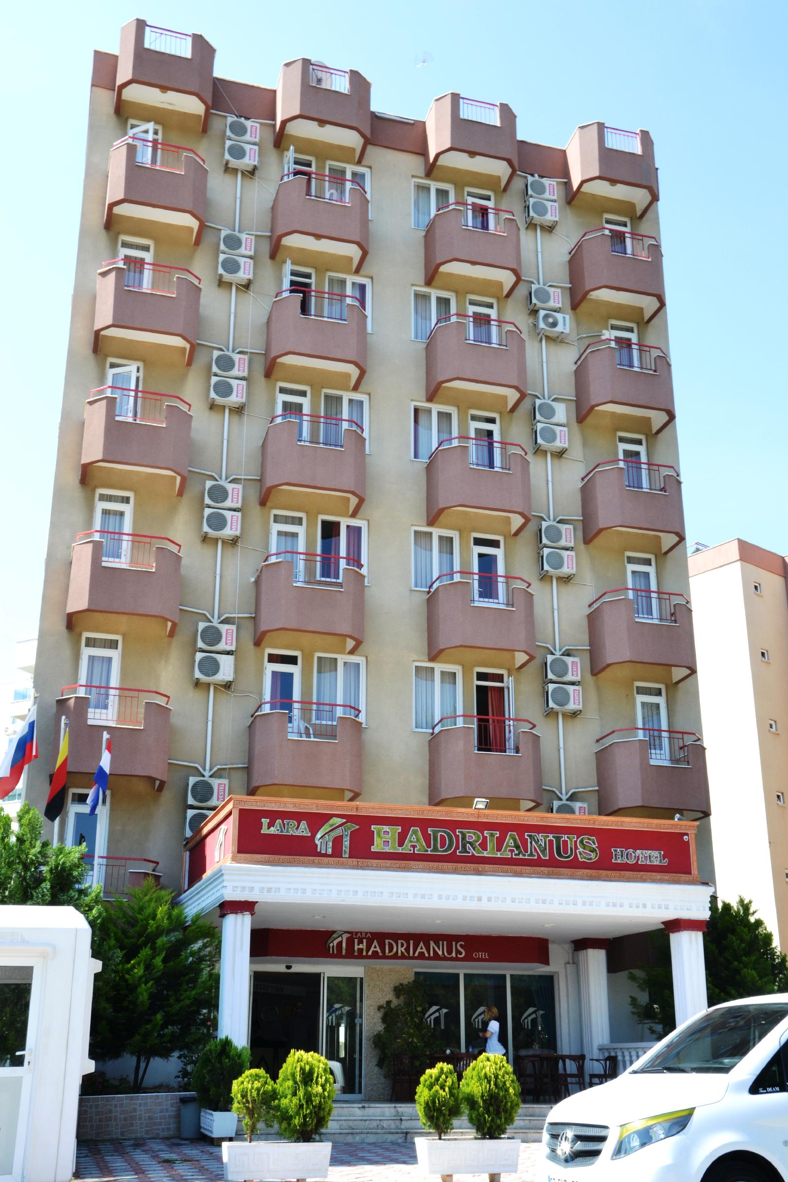 Lara Hadrianus Hotel