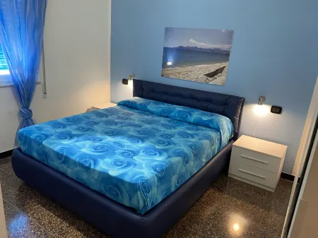 Arcobaleno Apartment 500 Meters from the Sea Отели в г. Савона