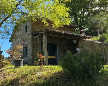 "la casetta nel bosco" Senti la natura Hotel a Vicchio