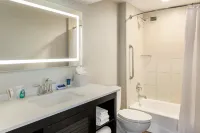 The Dextro Hotel, Bw Premier Collection