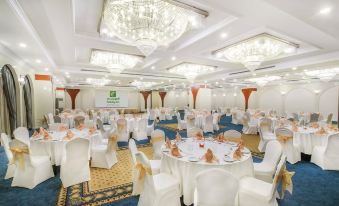 Sunday Hotel Holiday International Dubai