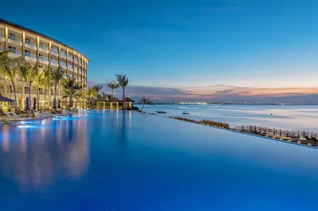 Dusit Thani Mactan Cebu Resort Отели в г. Лапу-Лапу