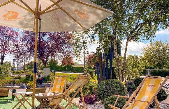 蘭斯展覽中心美居酒店