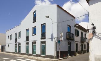 The Holy Cow - Hostel & Suites