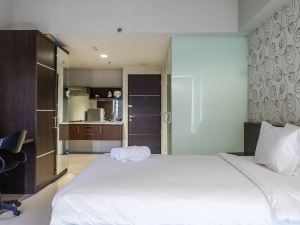 Classic Modern Studio Room Apartment at the Square Surabaya