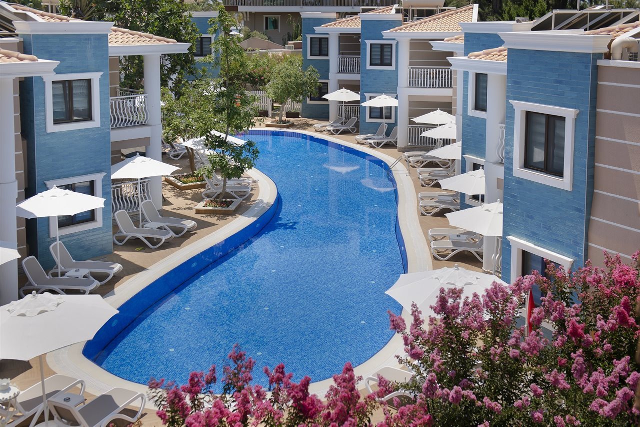 Quattro Beach Spa & Resort - All Inclusive