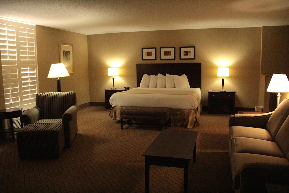 Best Western Plus York Hotel and Conference Center