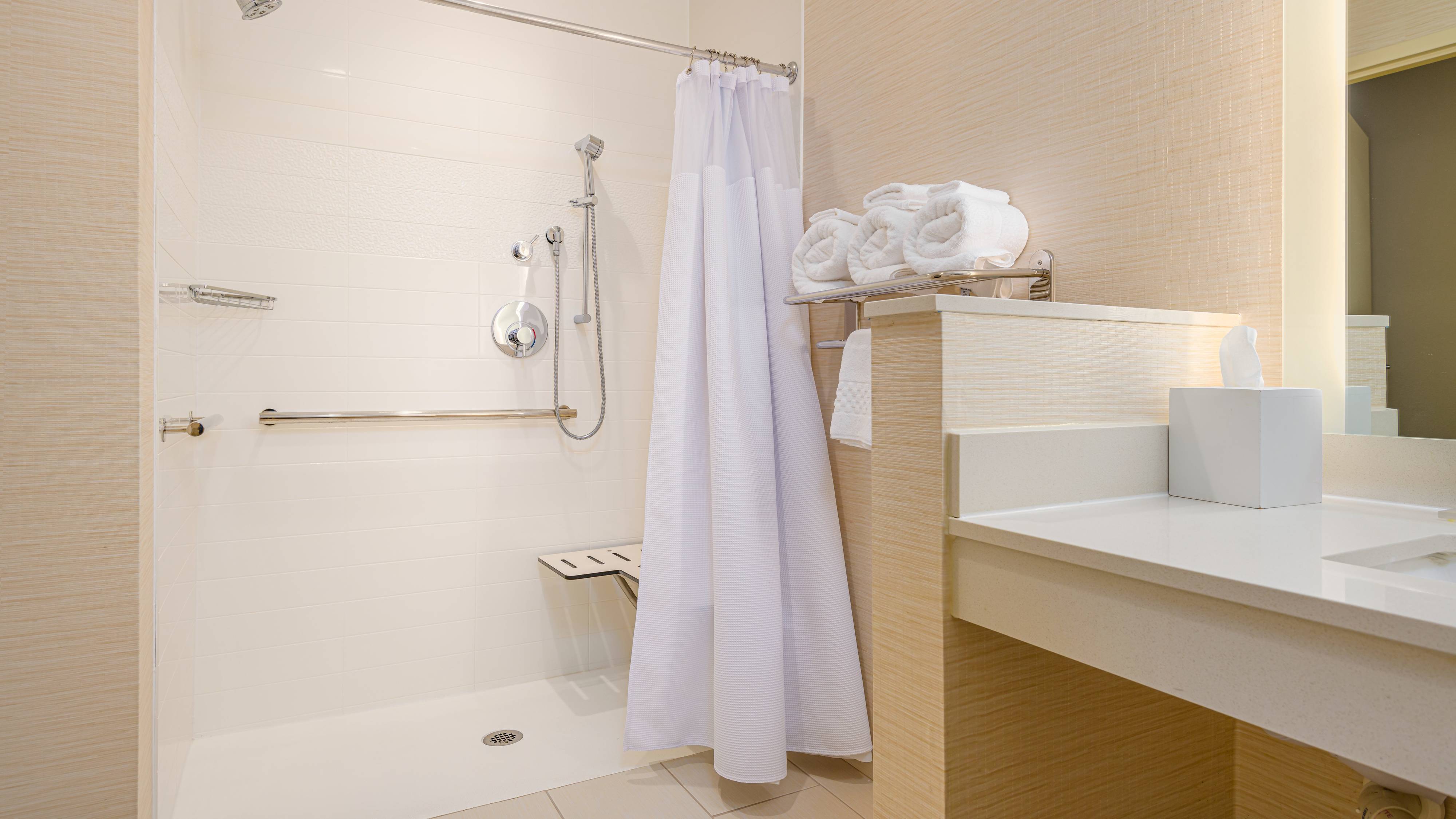 Fairfield Inn & Suites by Marriott Raleigh Cary