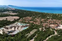 Is Serenas Badesi Resort فنادق في La Muddizza