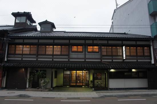 すみよしや旅館 金沢 を宿泊予約 22年安い料金プラン 口コミ 部屋写真 Trip Com