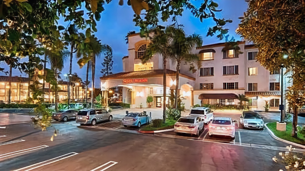 Hampton Inn & Suites Santa Ana/Orange County Airport