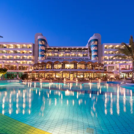 Constantinou Bros Athena Beach Hotel