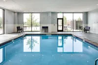 Staybridge Suites IOWA CITY - CORALVILLE by IHG - Pools
