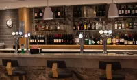 倫敦斯坦斯特德機場智選假日酒店 - 酒吧