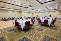 Holiday Inn Conference Ctr Marshfield فنادق في مارشفيلد