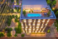 Hall Arts Hotel Dallas, Curio Collection by Hilton Hotels in Dallas