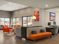 La Quinta Inn & Suites by Wyndham St Louis Route 66 Hotels in St. Louis County