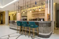 Radisson Hotel Riyadh Airport - bar