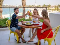 Rove La Mer Beach, Jumeirah Hotels near Boxpark