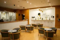 Tryp by Wyndham Montijo Parque Hotel - bar