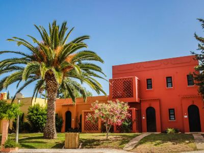 Colina Village