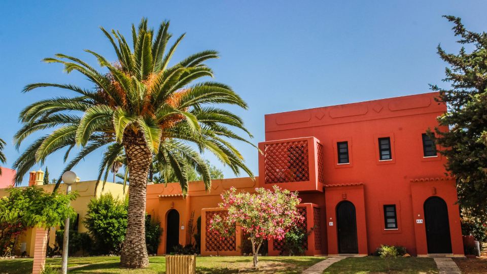 Colina Village