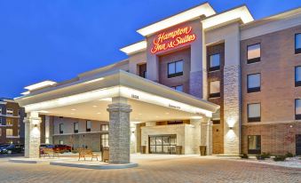 Hampton Inn & Suites Detroit/Warren