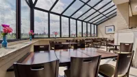 Best Western London Airport Inn  Suites فنادق في Middlesex County