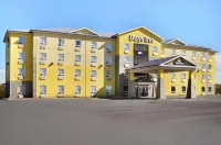 Days Inn by Wyndham Grande Prairie Hotels in Clairmont