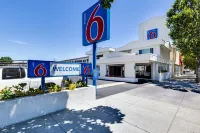 Motel 6 San Jose, CA - Convention Center