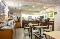 Comfort Inn & Suites FtJackson Maingate