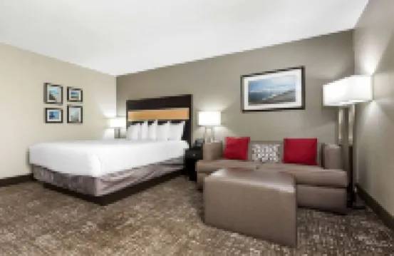 La Quinta Inn & Suites by Wyndham San Diego Mission Bay