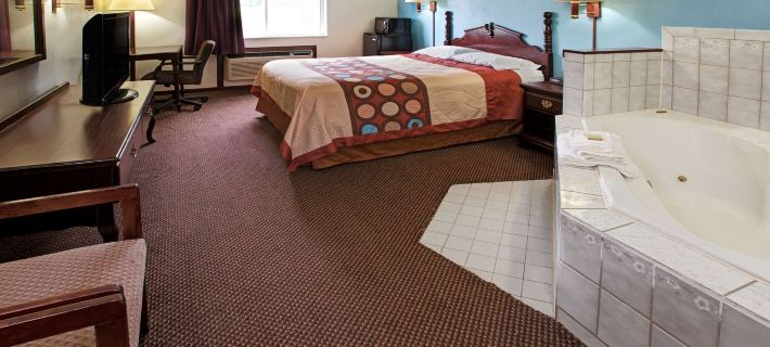 Super 8 by Wyndham Heath/Newark Hotels in Licking County