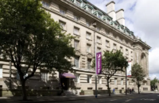 พรีเมียร์ อินน์ ลอนดอน เคาน์ตี้ ฮอลล์ โรงแรมใกล้บิ๊กเบน