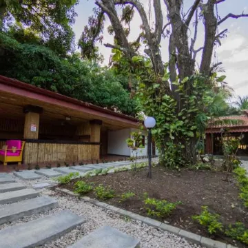 Café de Playa Beach Front Hotel