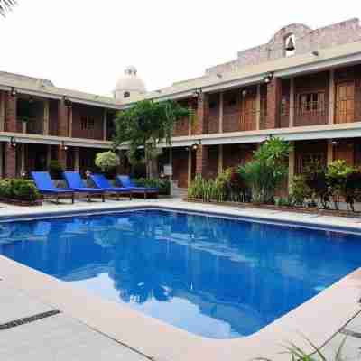 Hotel Montroi Express Fitness & Recreational Facilities