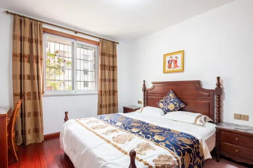 Cheng Master Homestay Beside Old Street (Youshan Road)